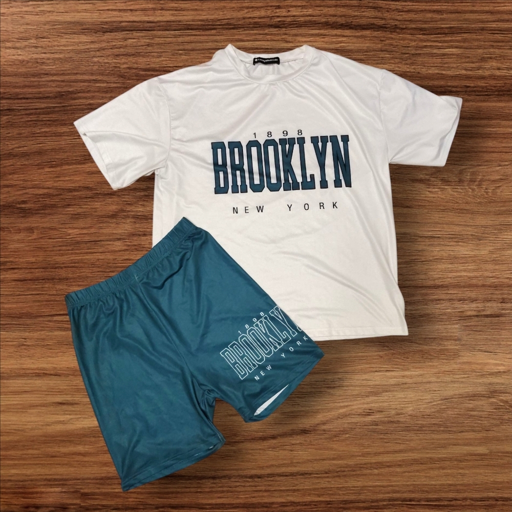 Women's "1898 Brooklyn New York" Printed Relaxed Fit Tshirt And Shorts Set, M